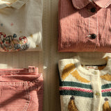 Konges Sløjd A/S WOVEN PANTS milk rouge stripe