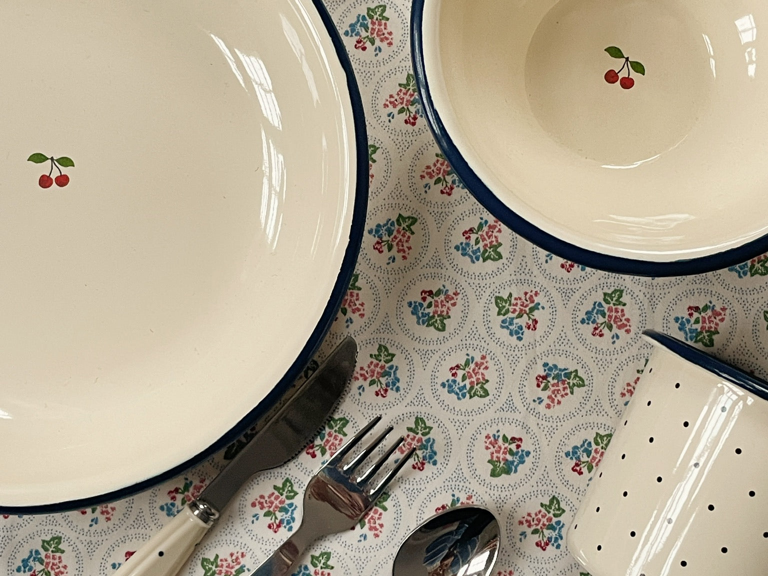 Konges Sløjd A/S TABLEWARE navy dot