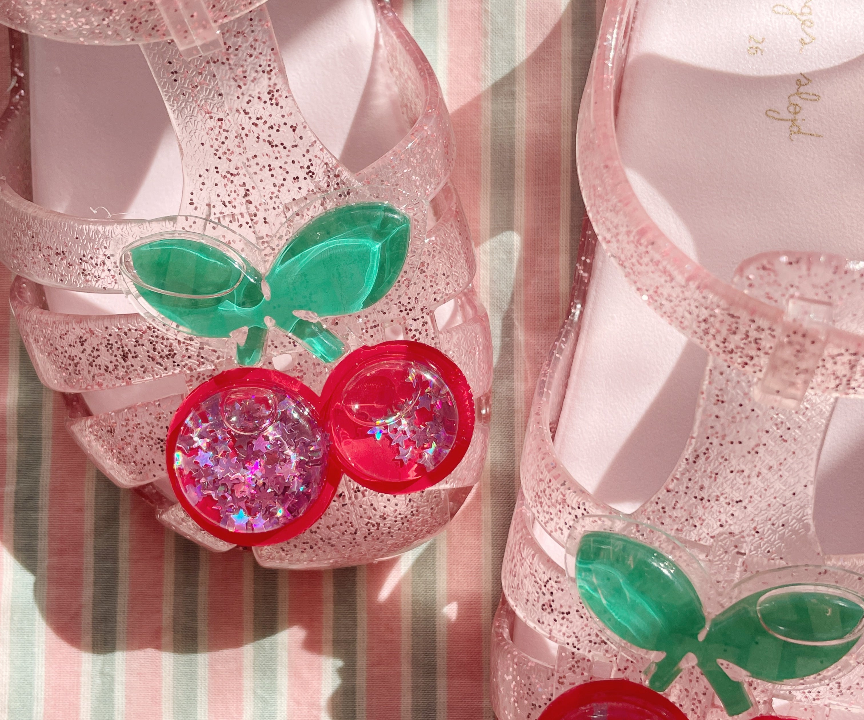 Konges Sløjd A/S SANDALS cherry