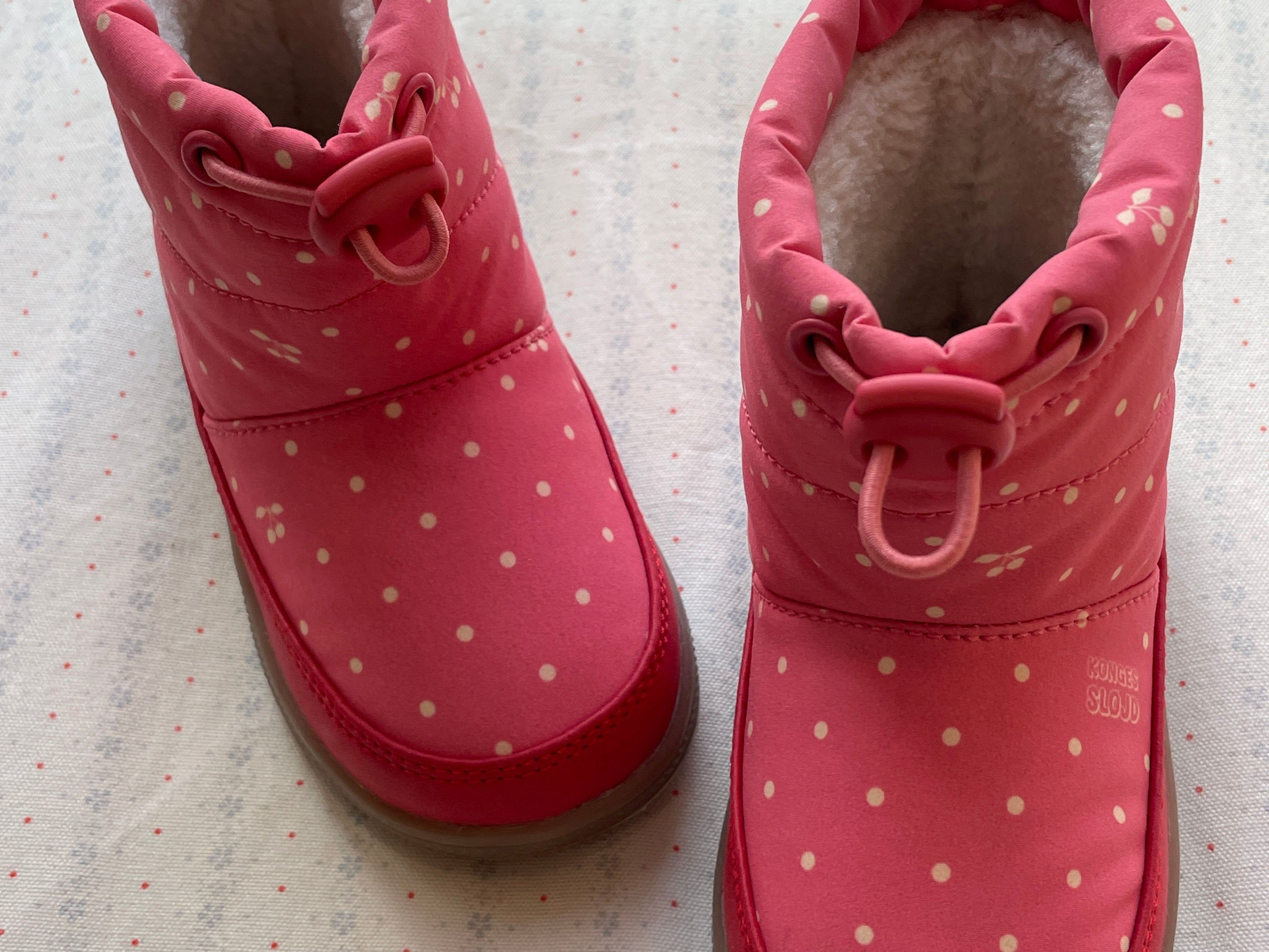 Konges Sløjd A/S BOOTS cherry berry dot