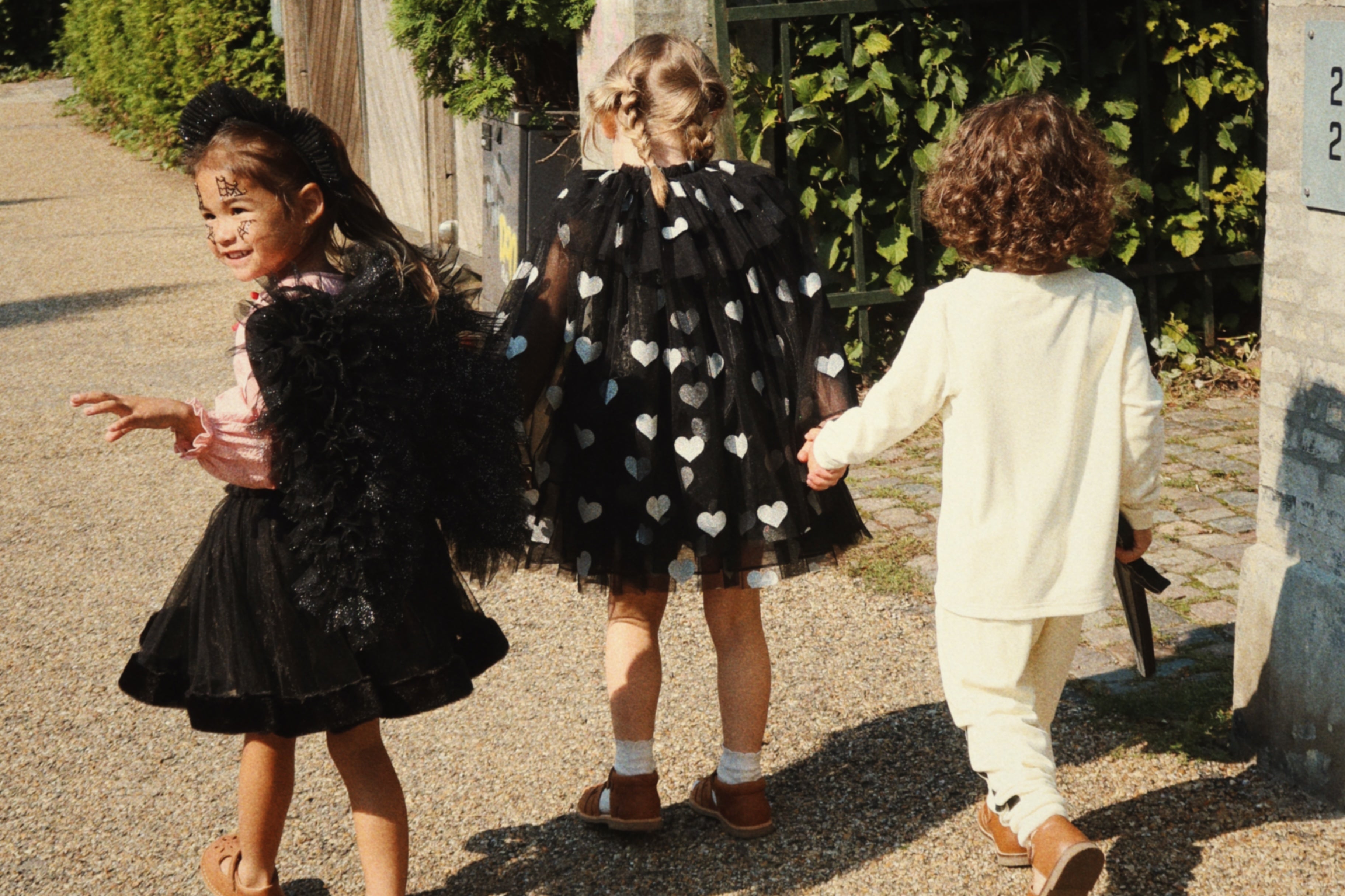 Konges Sløjd A/S COSTUMES black