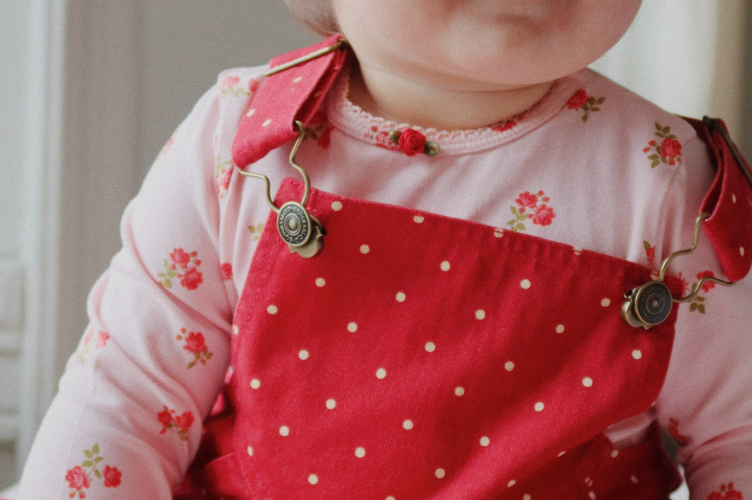 Konges Sløjd A/S WOVEN ROMPERS & JUMPSUITS strawberry dot