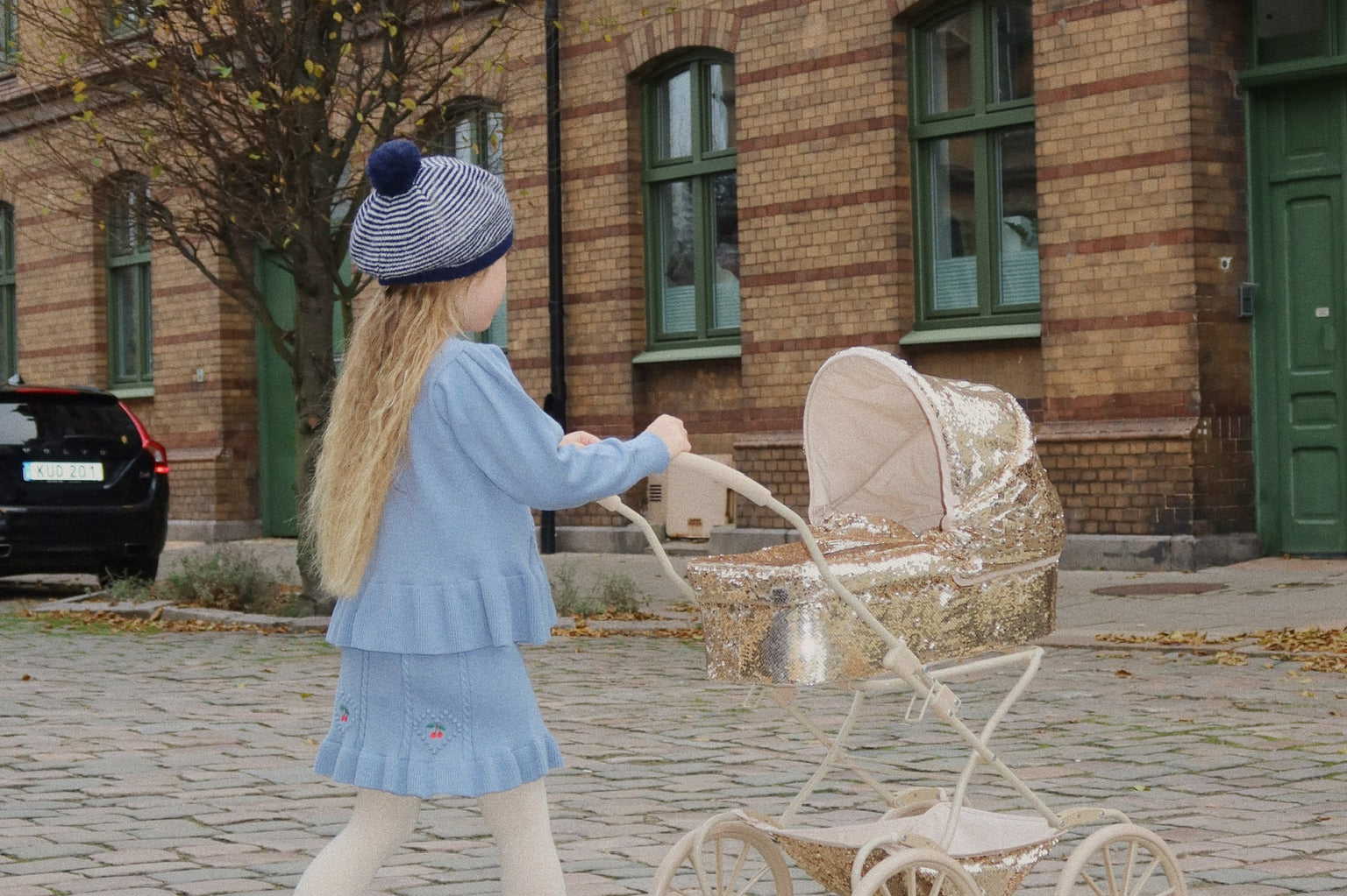 Konges Sløjd A/S DOLL ESSENTIALS cherry