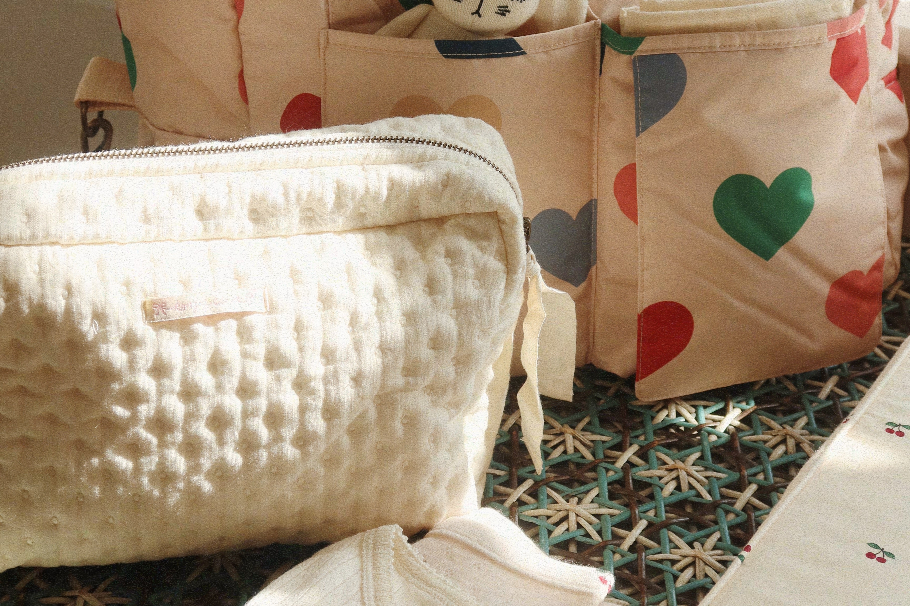 Konges Sløjd A/S TOILETRY BAGS antique white