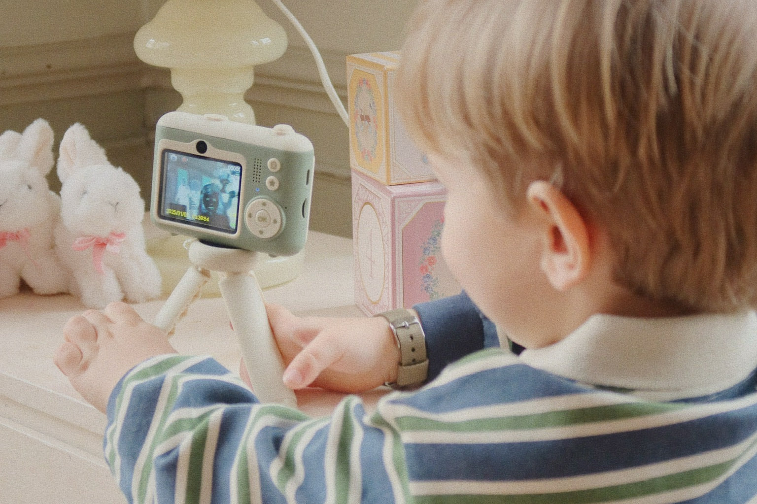 Konges Sløjd A/S ACTIVITY TOYS lemon