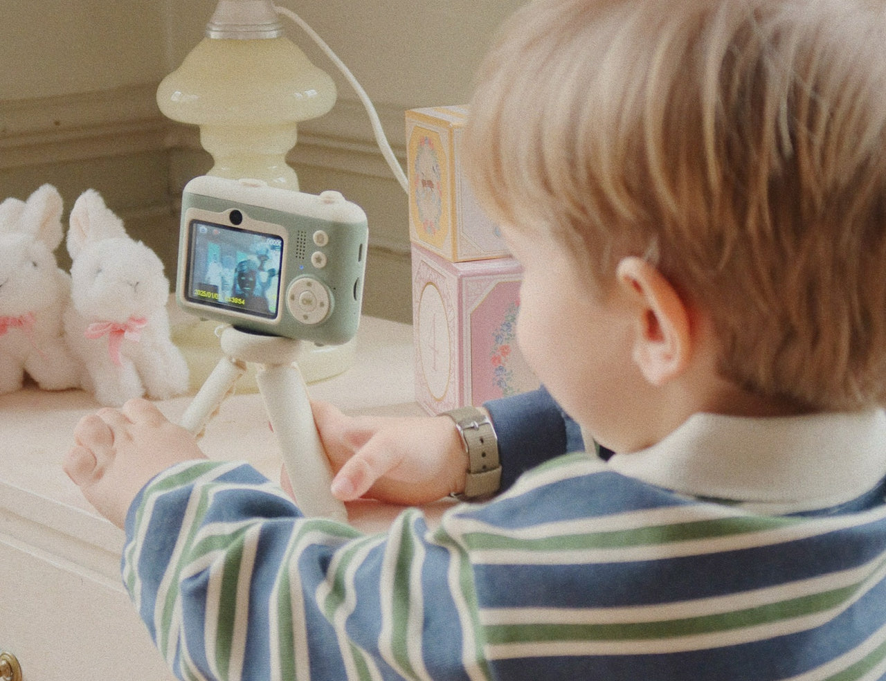 Konges Sløjd A/S ACTIVITY TOYS lemon
