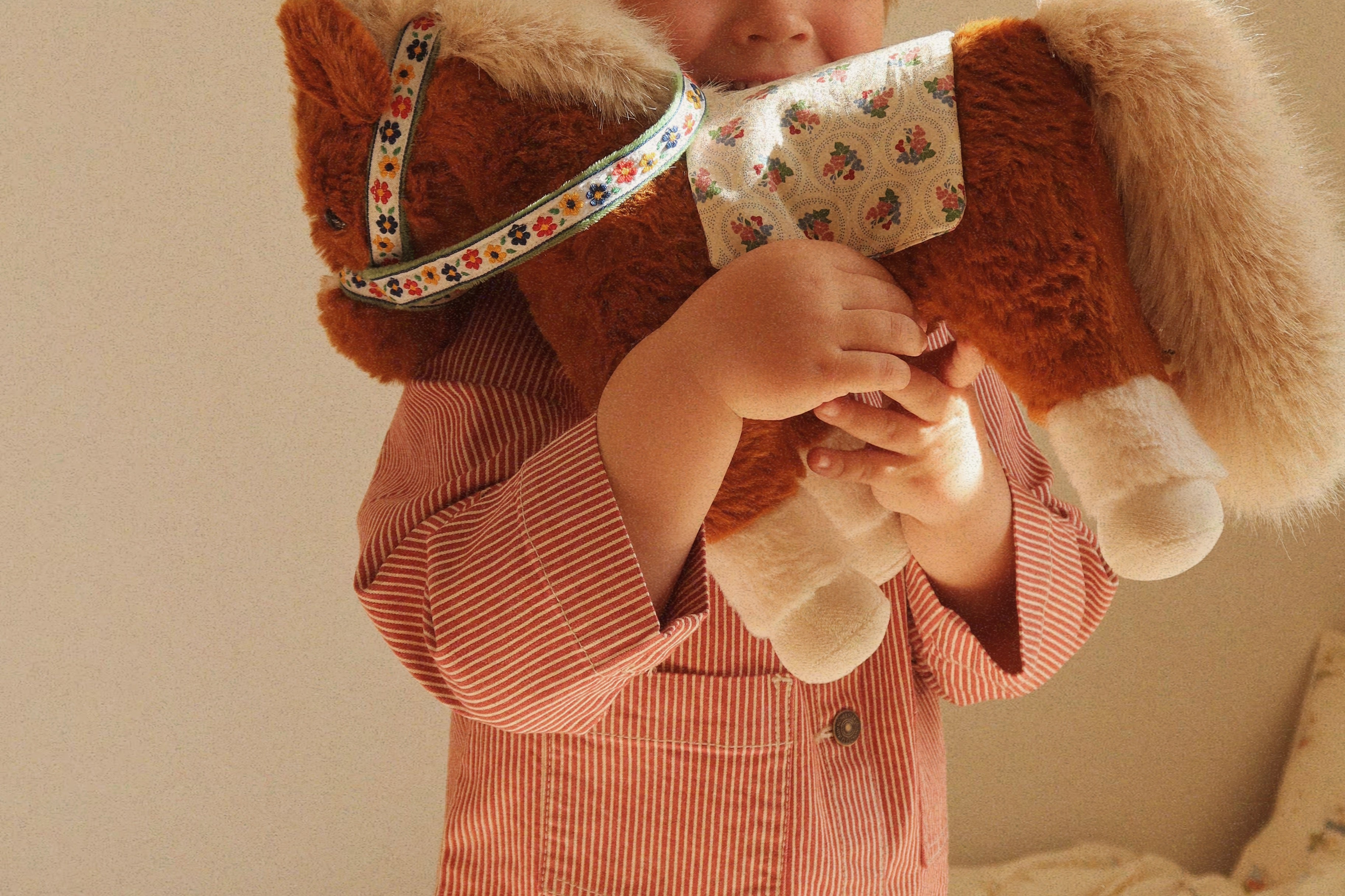 Konges Sløjd A/S WOVEN PANTS milk rouge stripe