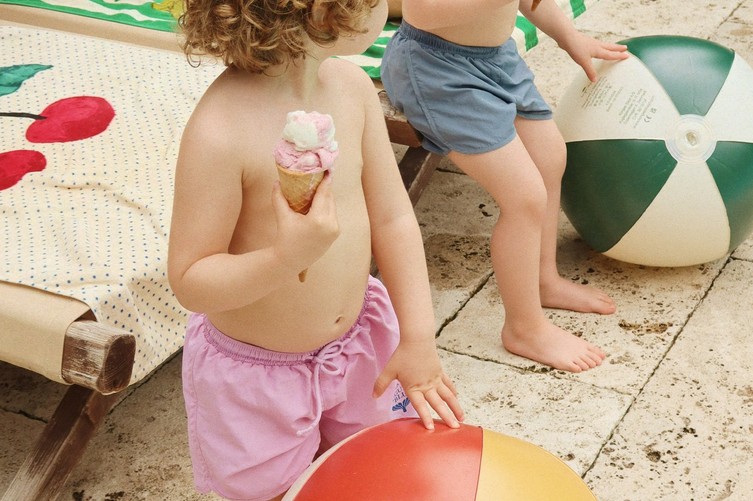 Konges Sløjd A/S BEACH BALLS multi