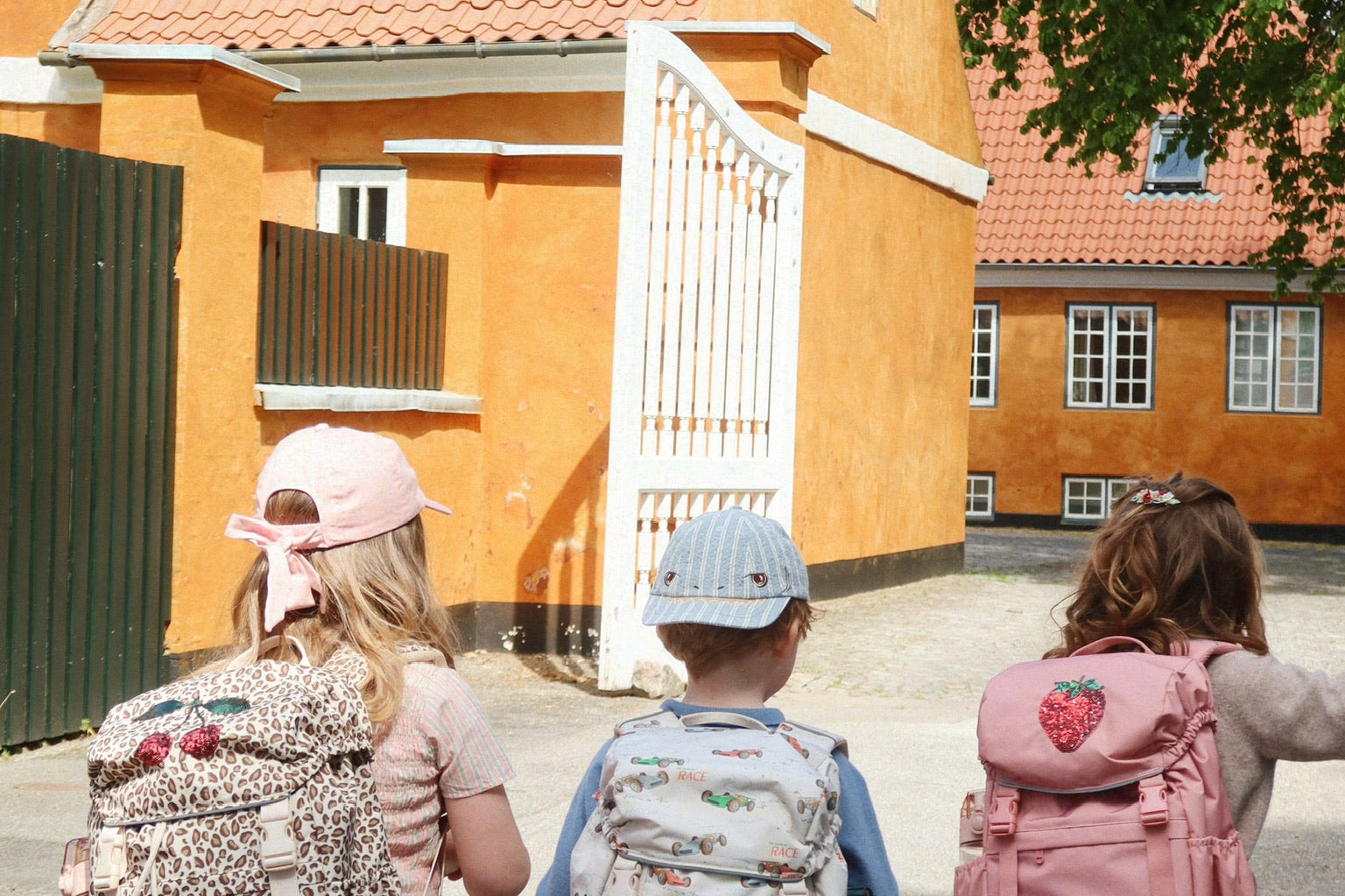 Konges Sløjd A/S SCHOOLBAG leo