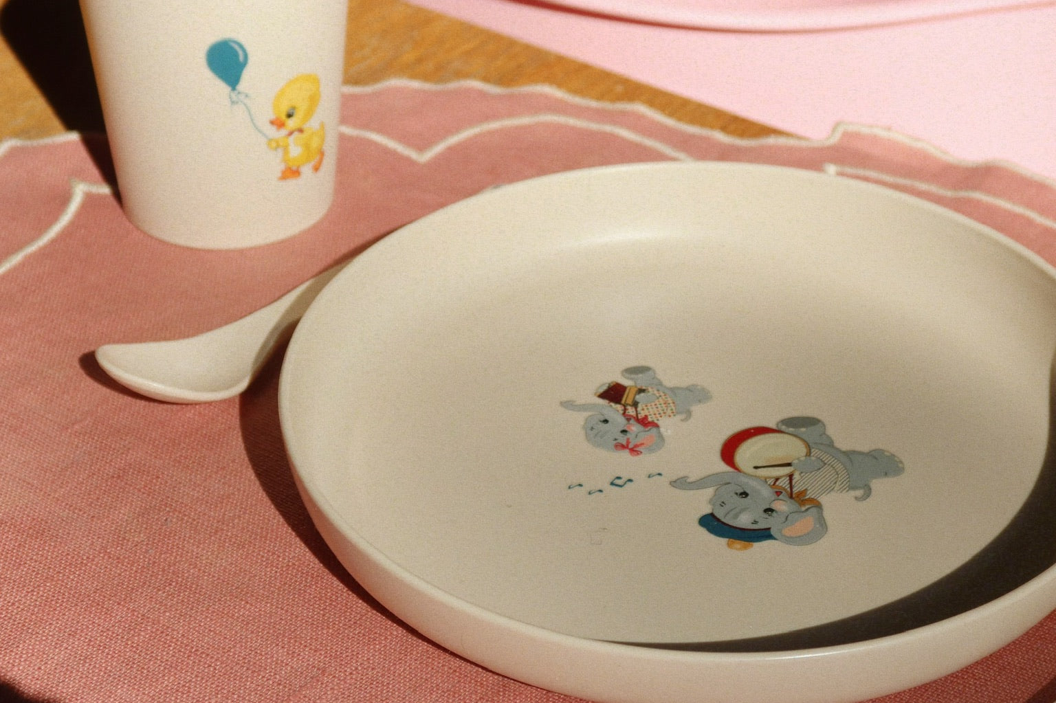 Konges Sløjd A/S TABLEWARE music parade