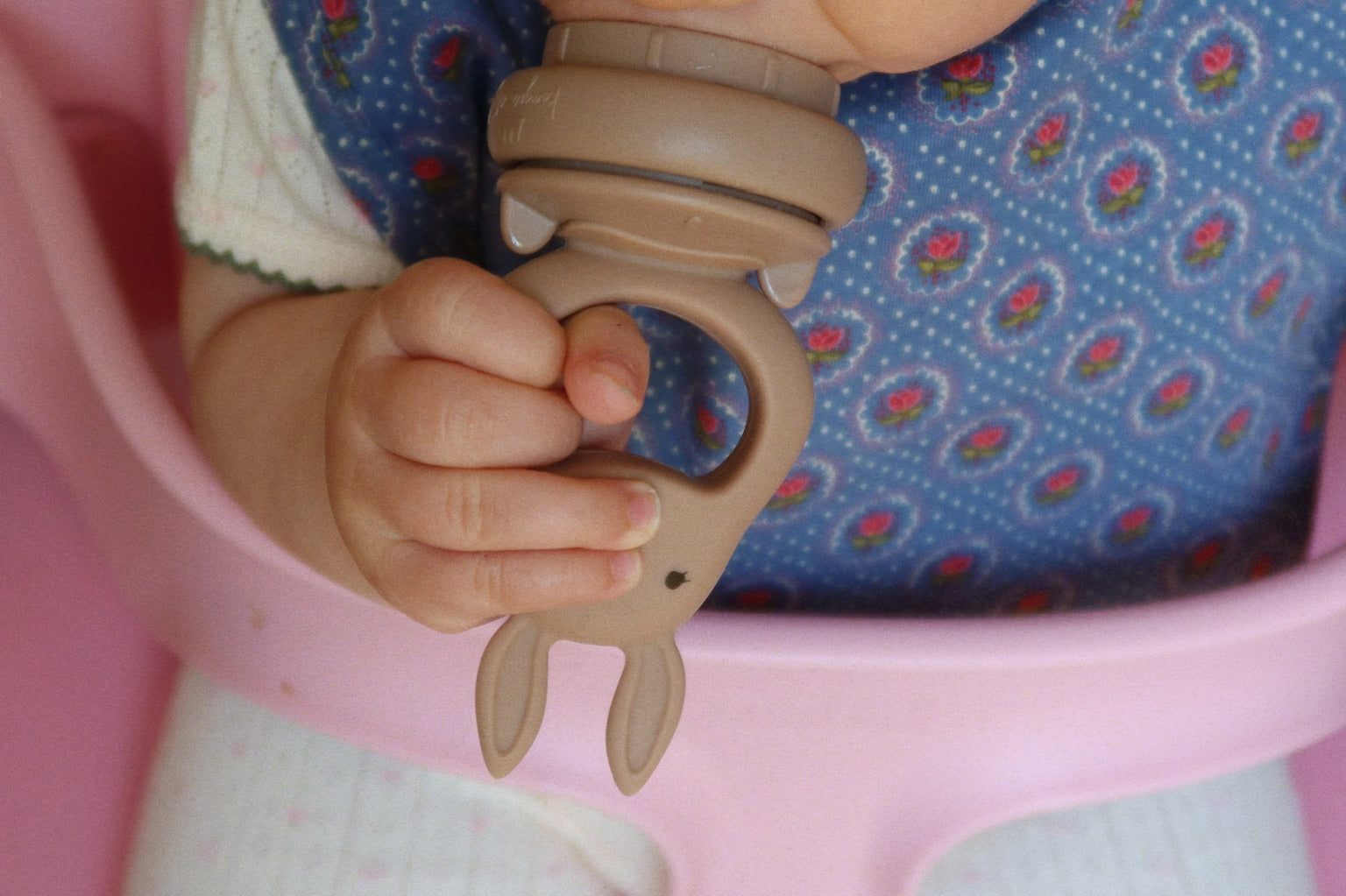 Konges Sløjd A/S FEEDING PACIFIER bark/shell