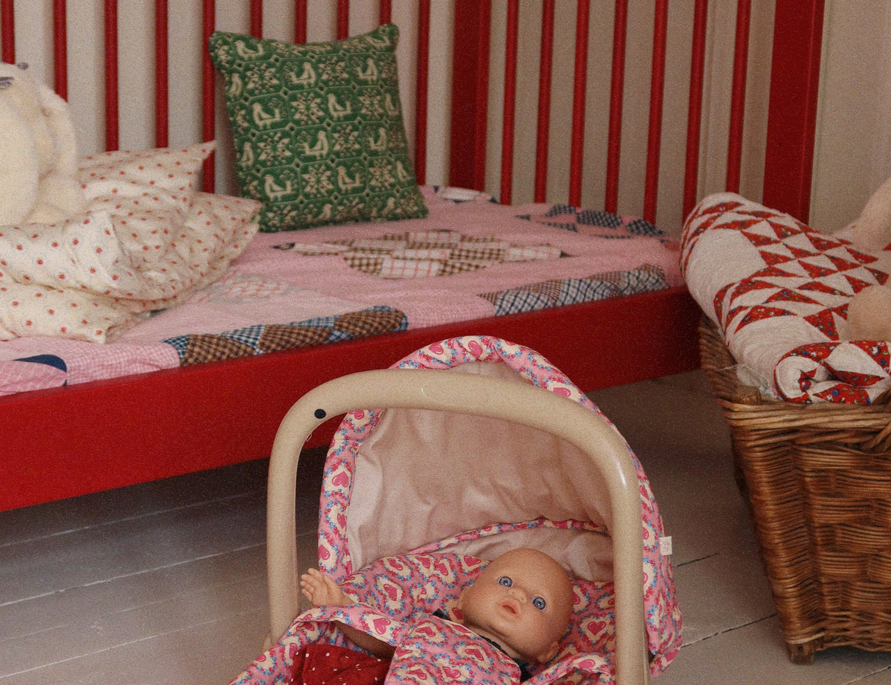 Konges Sløjd A/S DOLL ESSENTIALS fraise dot