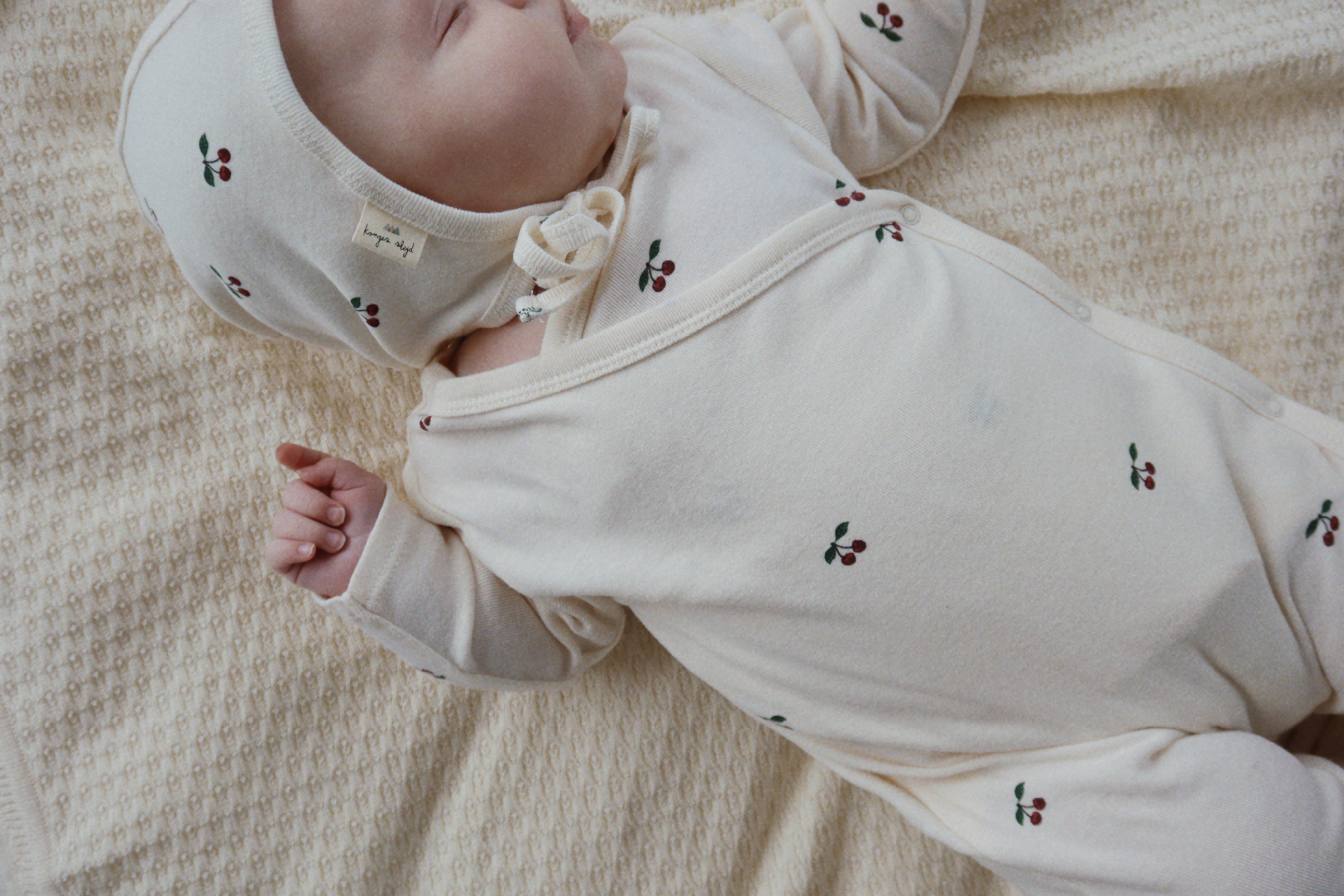 Konges Sløjd A/S ONESIES cherry