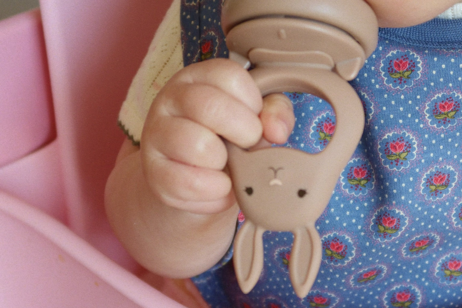 Konges Sløjd A/S FEEDING PACIFIER bark/shell