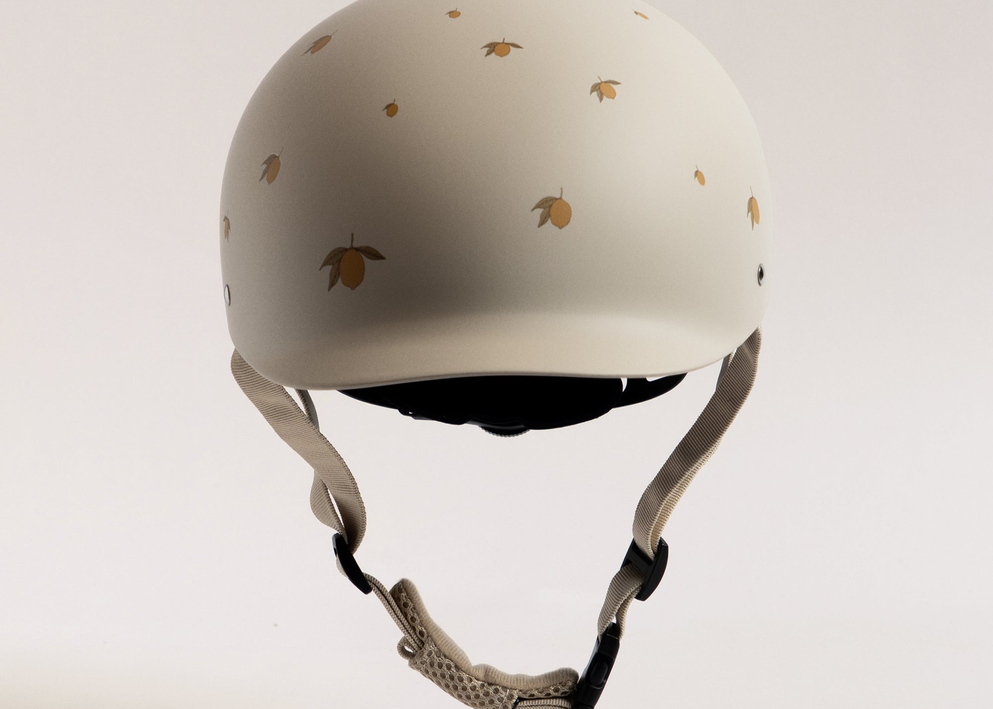 BICYCLE HELMET