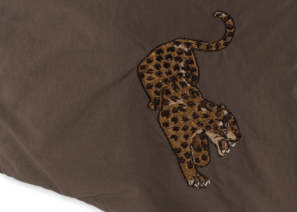 Konges Sløjd A/S HATS walnut