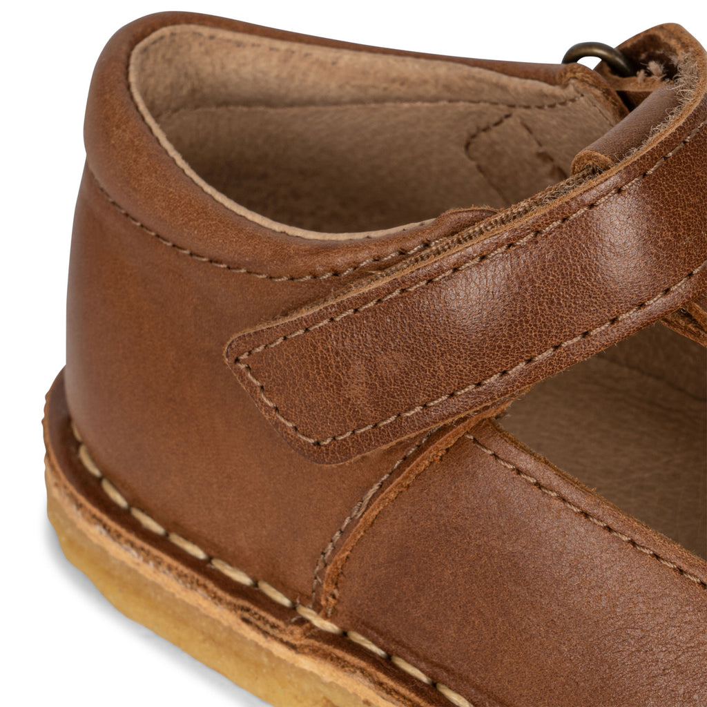 Konges Sløjd A/S CHOU SANDAL CUTWORK LEATHER Leather sandals COGNAC