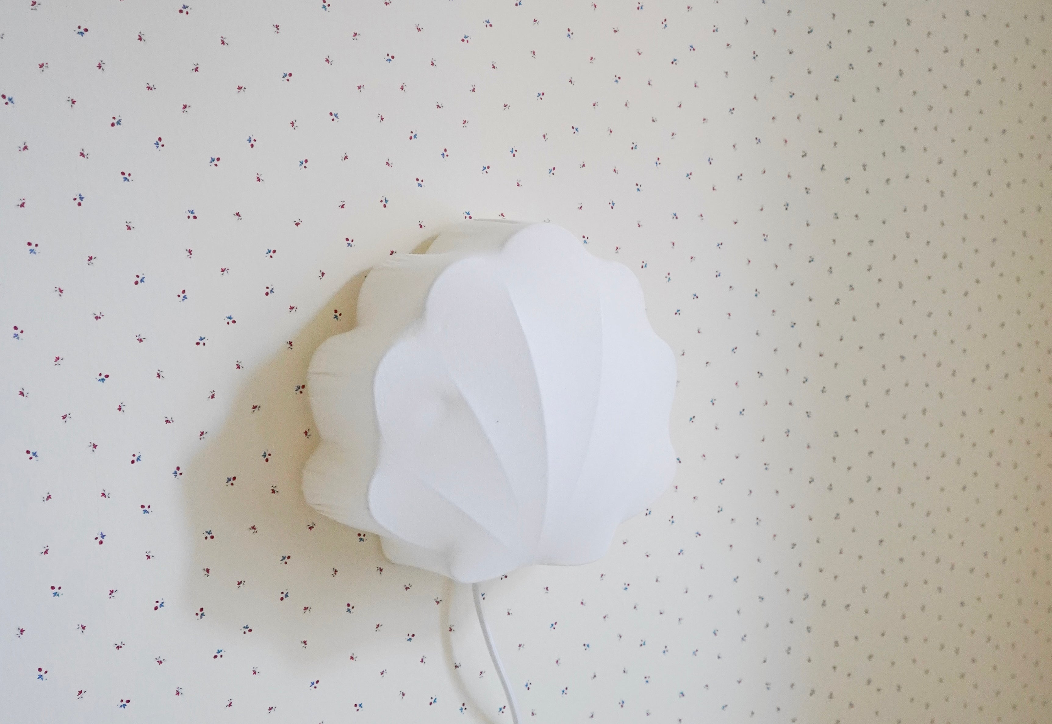 Konges Sløjd A/S Fabric Clam Wall Lamp Lamps OFF WHITE
