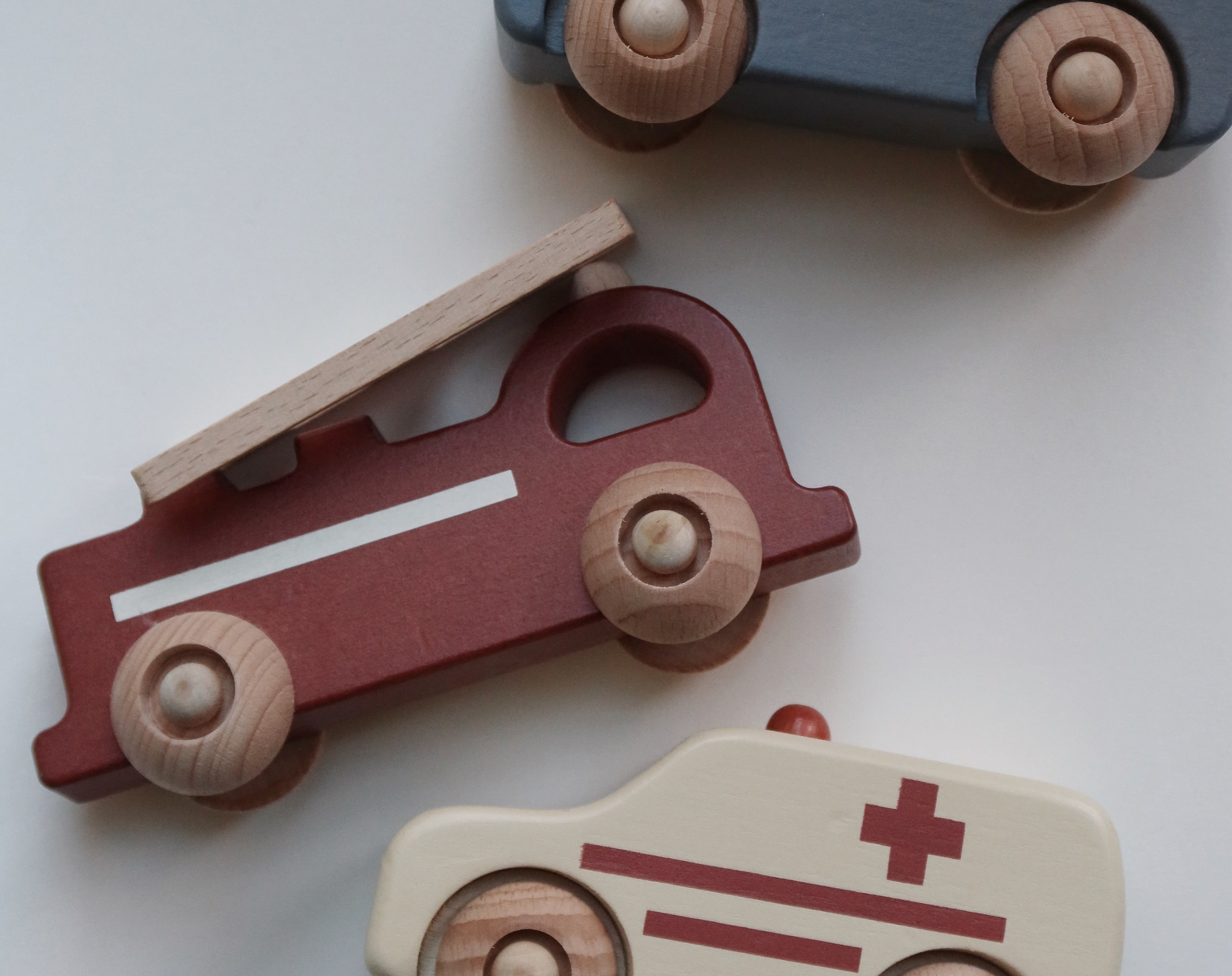 Konges Sløjd A/S ROLLING FIRE TRUCK Wooden toys NATURE